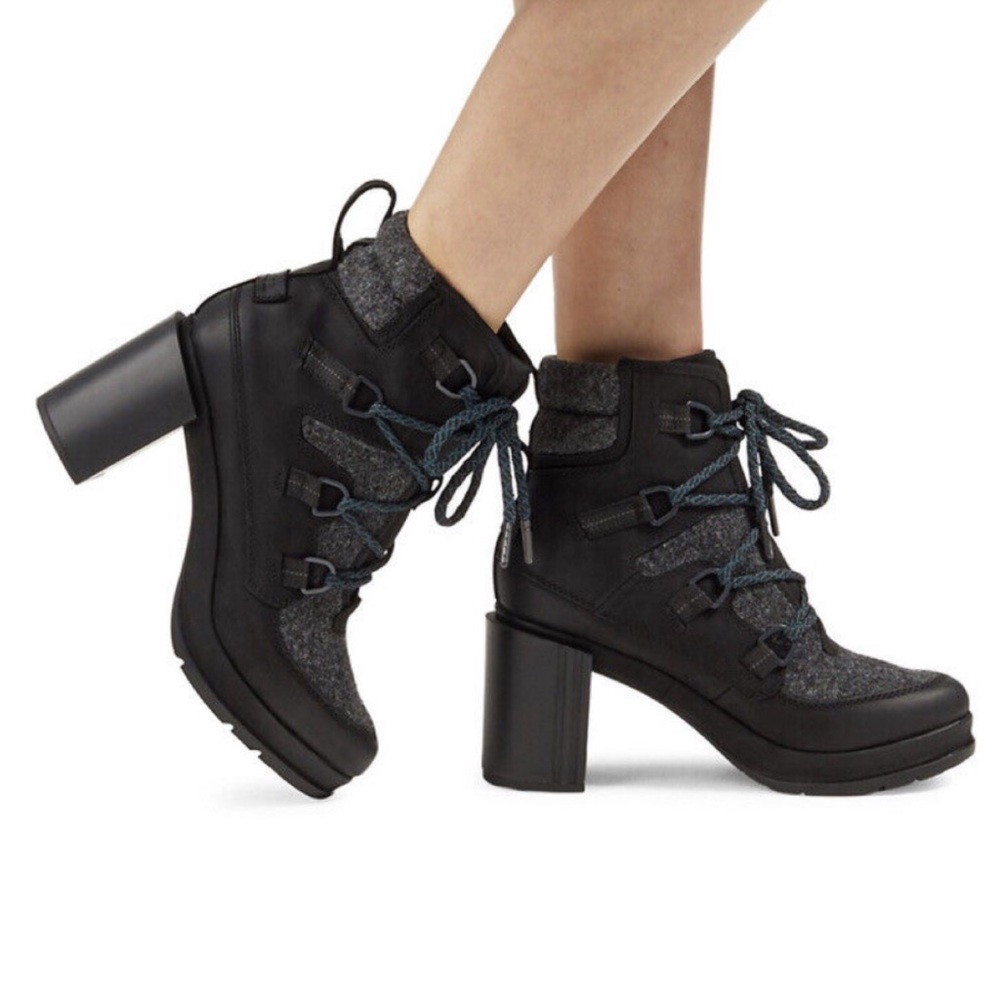Sorel Black and Gray Ankle Boots